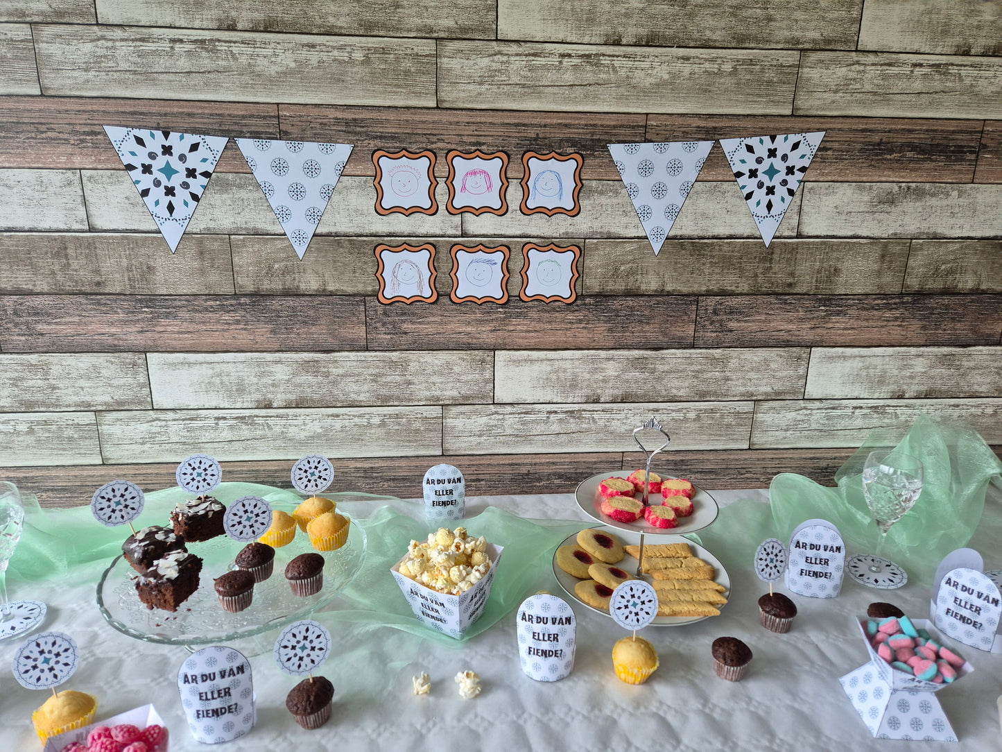 Vänner & fiender - ditt egna mordmysterispel